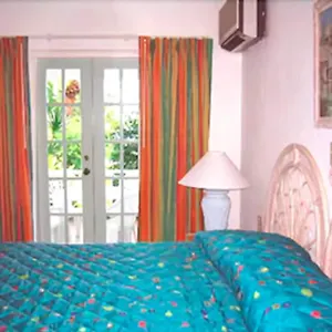 Aparthotel Dickenson Bay, Cedar Grove